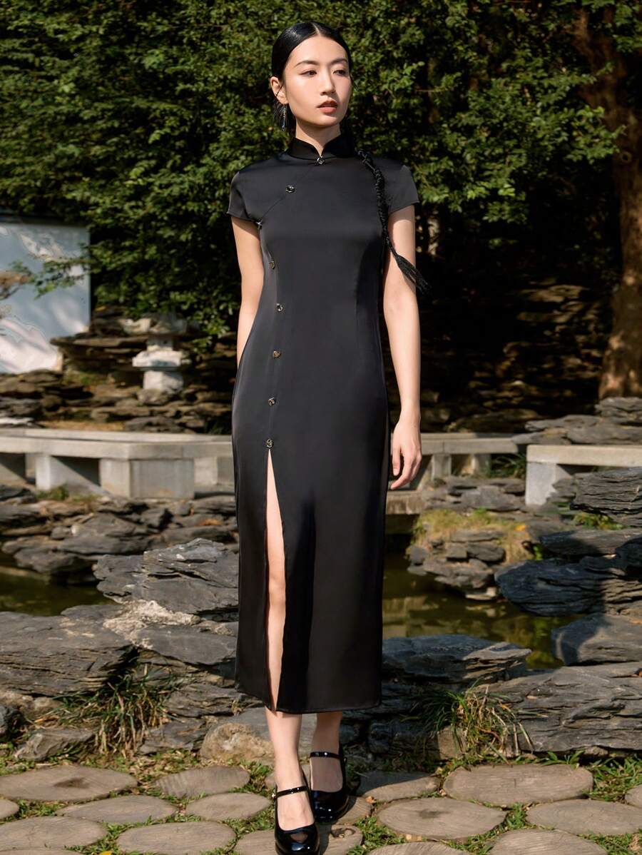 Obsidian Twilight Qipao